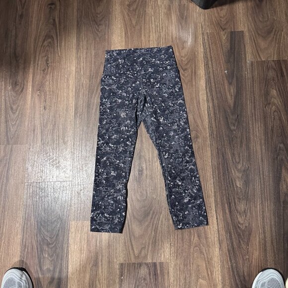 Lululemon Align Pant 21" Black Grey White Size 4 - Picture 5 of 5